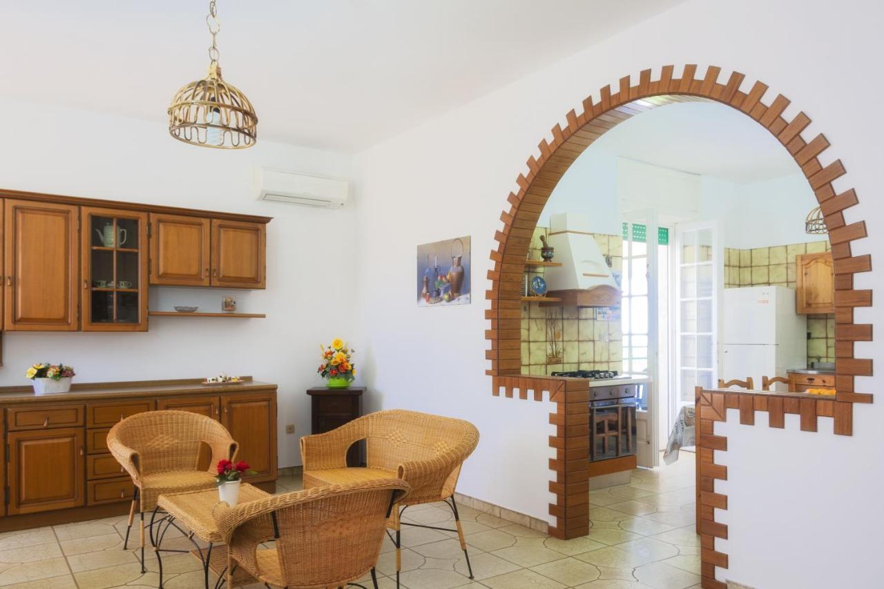 Villetta Lungomare Gallipoli - Family House مارينا دي مانكافيسا المظهر الخارجي الصورة
